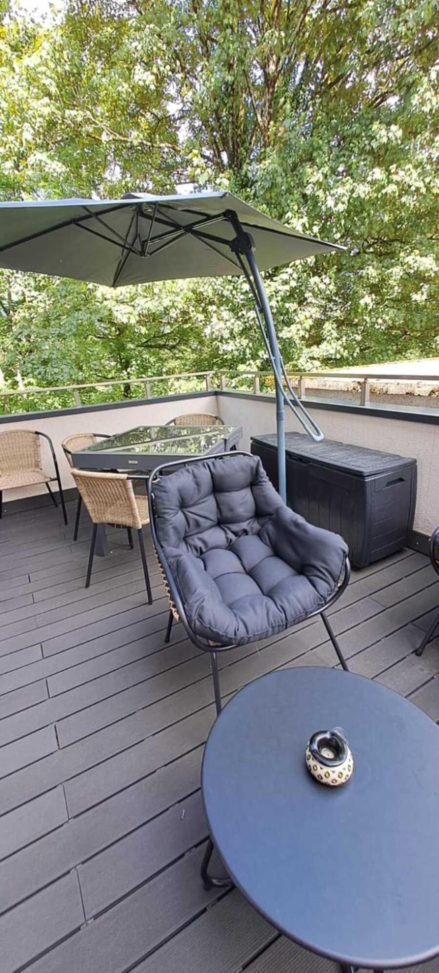 Black&White Home-By So'Serenityhome-Balcon-Parking Cluses Exterior photo